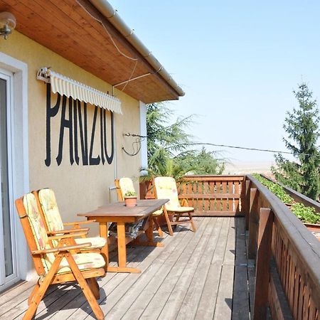 Gloriett Panzio Bed & Breakfast Fertoboz Luaran gambar