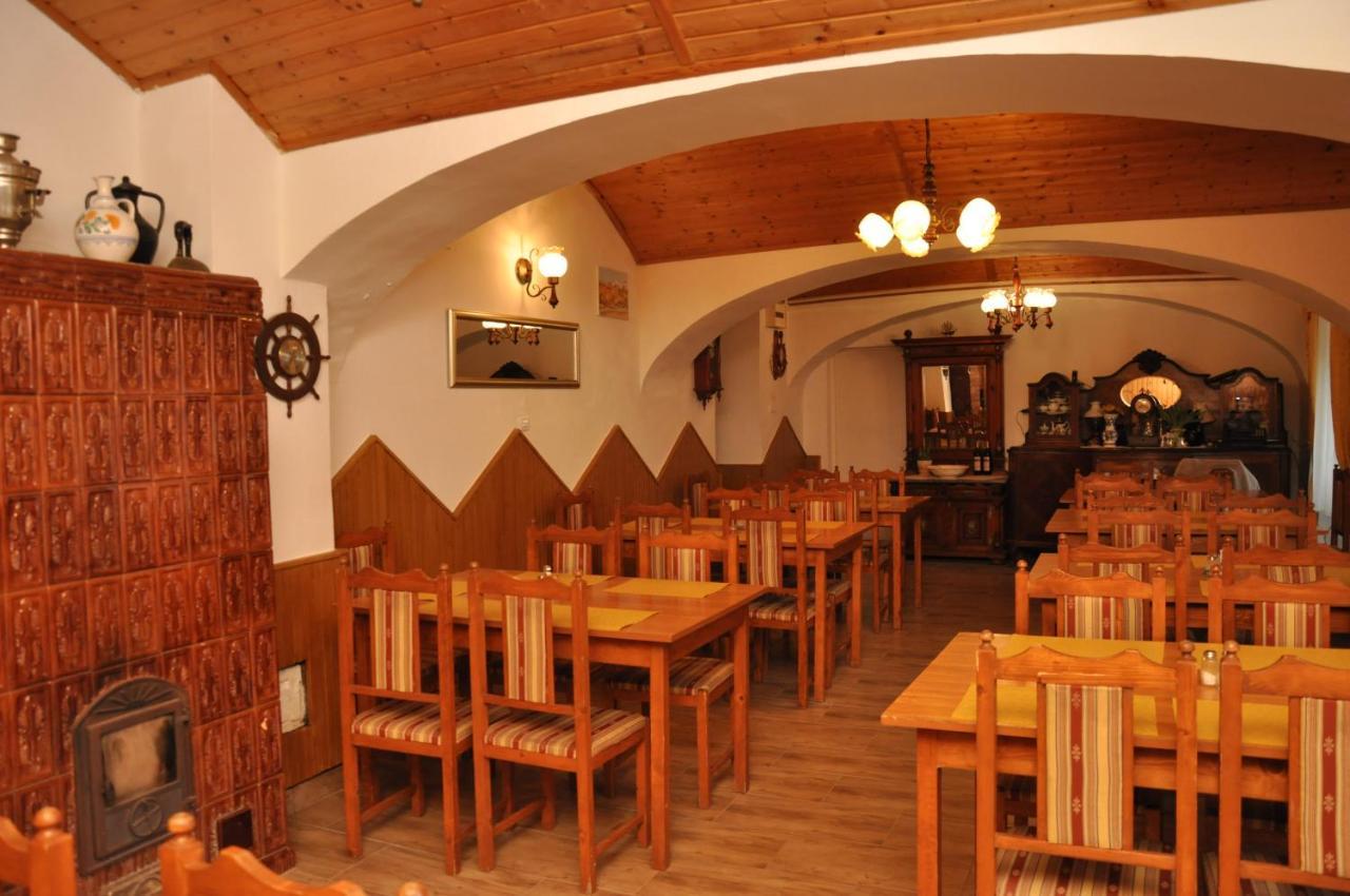 Gloriett Panzio Bed & Breakfast Fertoboz Luaran gambar