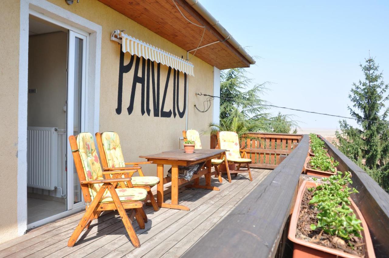 Gloriett Panzio Bed & Breakfast Fertoboz Luaran gambar