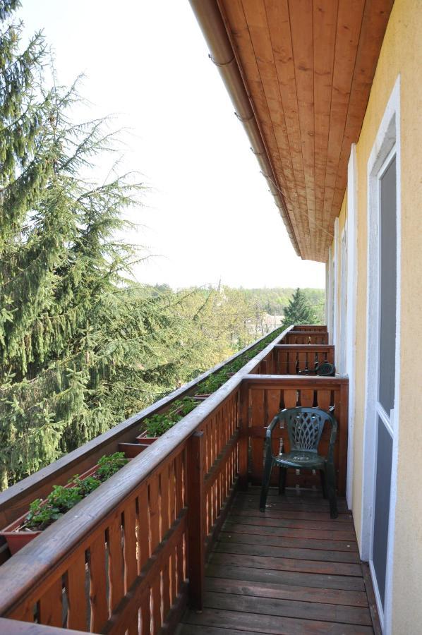 Gloriett Panzio Bed & Breakfast Fertoboz Luaran gambar