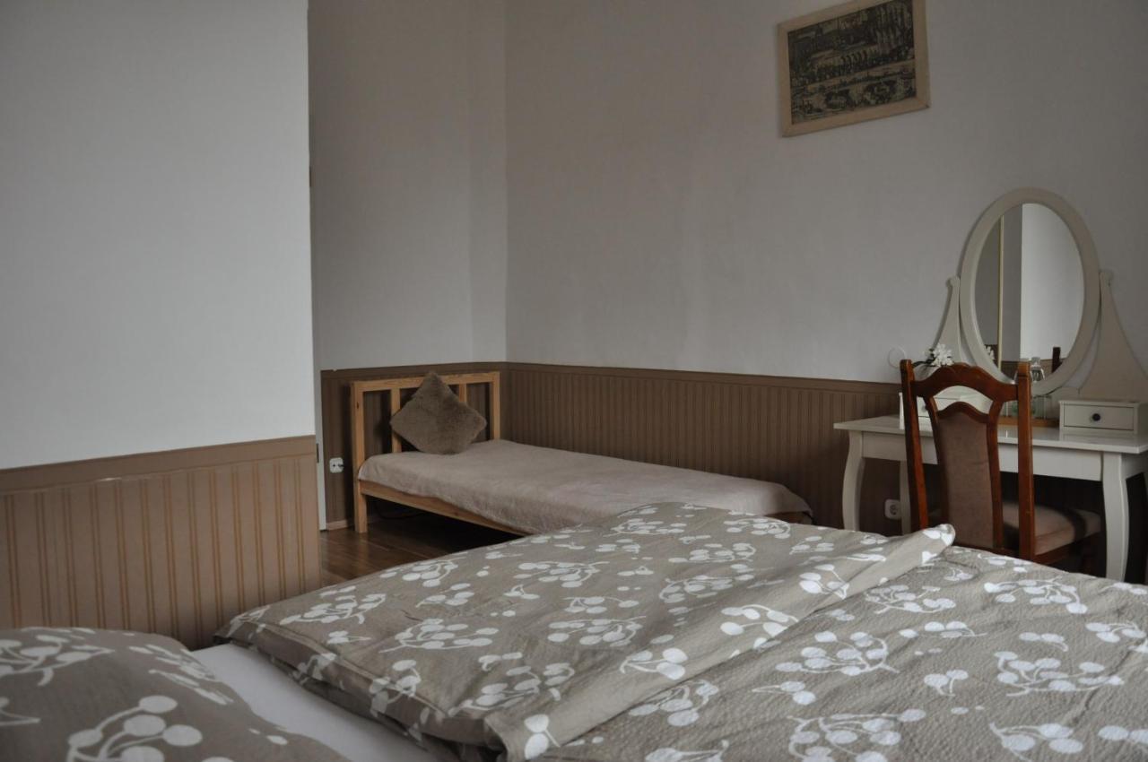 Gloriett Panzio Bed & Breakfast Fertoboz Luaran gambar