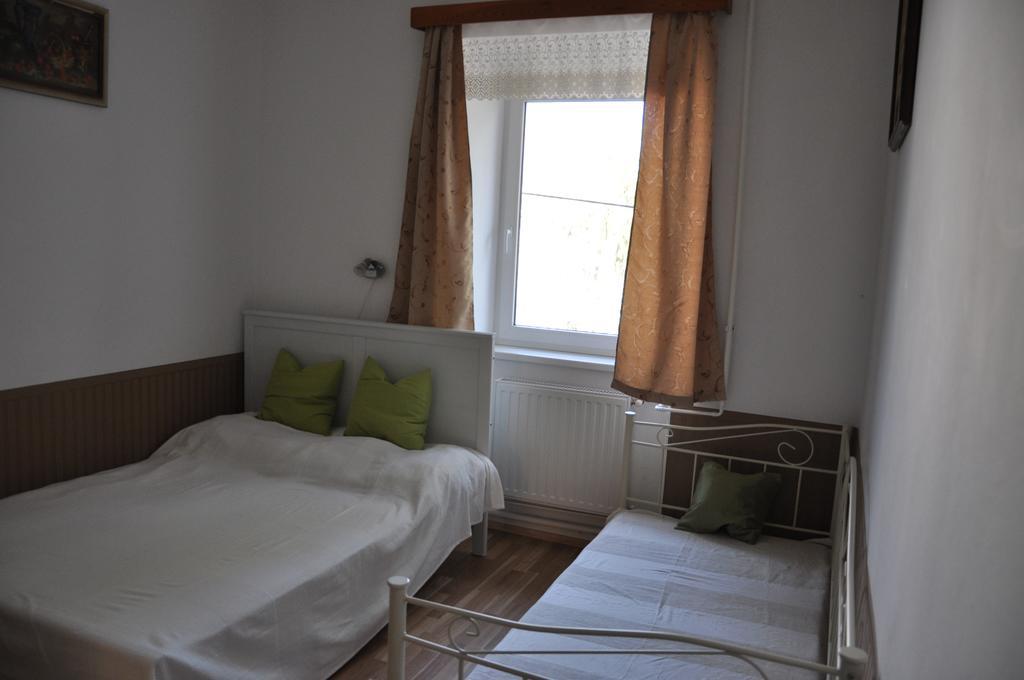 Gloriett Panzio Bed & Breakfast Fertoboz Luaran gambar