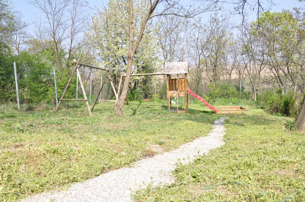 Gloriett Panzio Bed & Breakfast Fertoboz Luaran gambar
